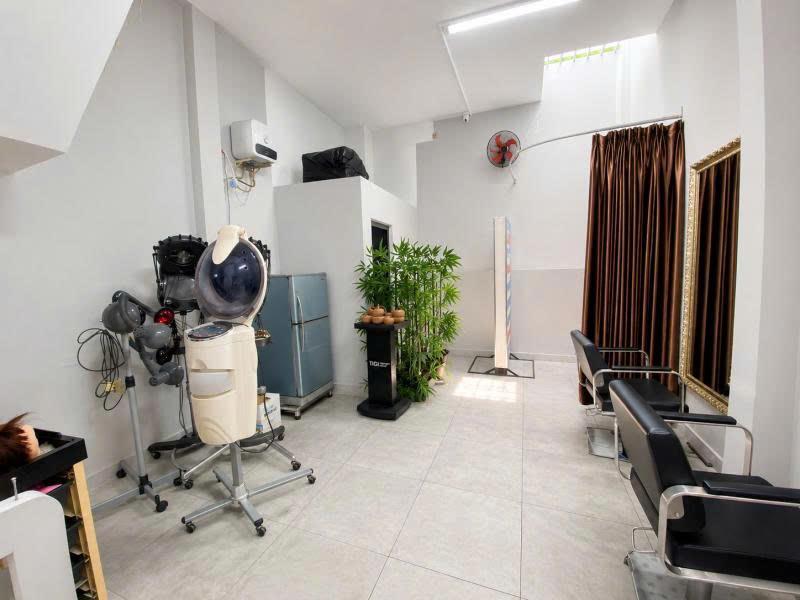 Bán nhà Mặt tiền Tân Hương - gần Tân Quý, DT:  4,1x19m, 2 tầng, HĐT 30tr, chào 15,5 tỷ.