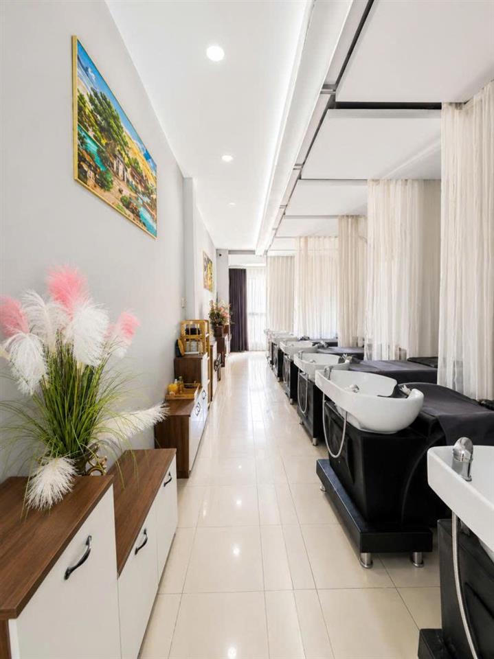 Bán nhà Mặt tiền Tân Hương - gần Tân Quý, DT:  4,1x19m, 2 tầng, HĐT 30tr, chào 15,5 tỷ.