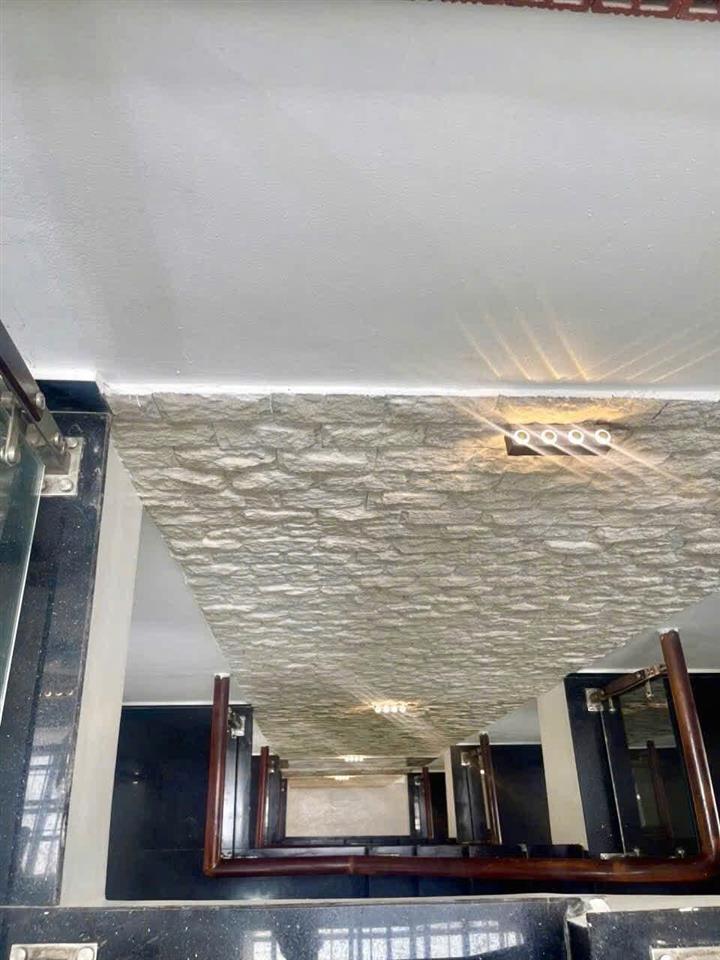 Bán nhà mới - HXH 8m Tô Hiến Thành - Sư Vạn Hạnh, 3x20m, 5 Tầng - 6PN, hạ còn 11,8 Tỷ.