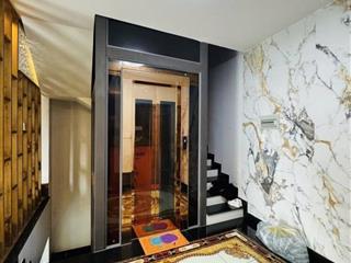 Bán nhà Mặt tiền Kênh Nước Đen - gần Lê Thúc Hoạch, 10x8m, 4 Tầng - 5PN, hạ 12,5 tỷ.