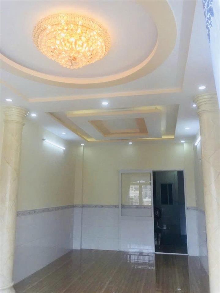 Bán nhà Mặt tiền Dương Quảng Hàm -  ngay Nguyễn Văn Lượng, 3,6x27m, 4 Tầng,  hạ 13,8 Tỷ.
