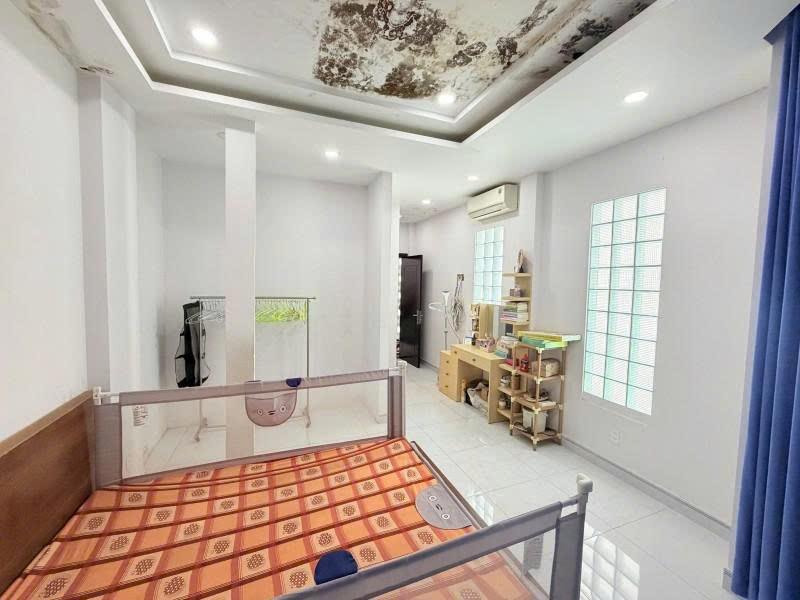 Bán nhà 2 Mặt tiền Phạm Văn Hai - gần giao CMT8, 4,5x16m, 4 T, HĐT 30 tr, 13,9 Tỷ.