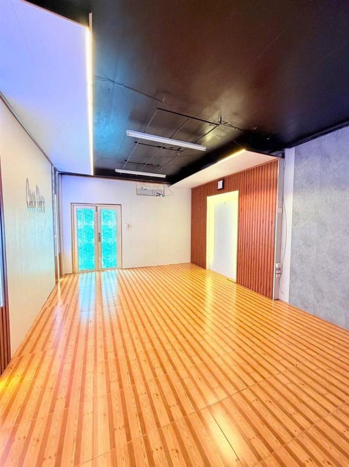 Bán nhà Hẻm 8m Hồng Lạc - ngay Chung cư Bàu Cát, 6,3x18m, 2 Tầng cũ, chỉ   7,5 tỷ