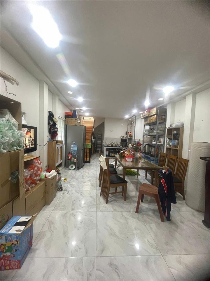 Bán nhà Mặt tiền Lê Niệm, thông THạch Lam, gần Văn Cao, 4,5x18m, 2 Tầng, chào 11,5 Tỷ.