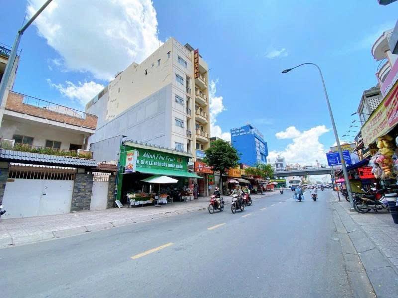 Bán nhà Mặt tiền Hoàng Hoa Thám -  Cộng Hòa, K300, 6,5x29m, 3 tầng, Sổ A4, Hạ 43,5 tỷ.