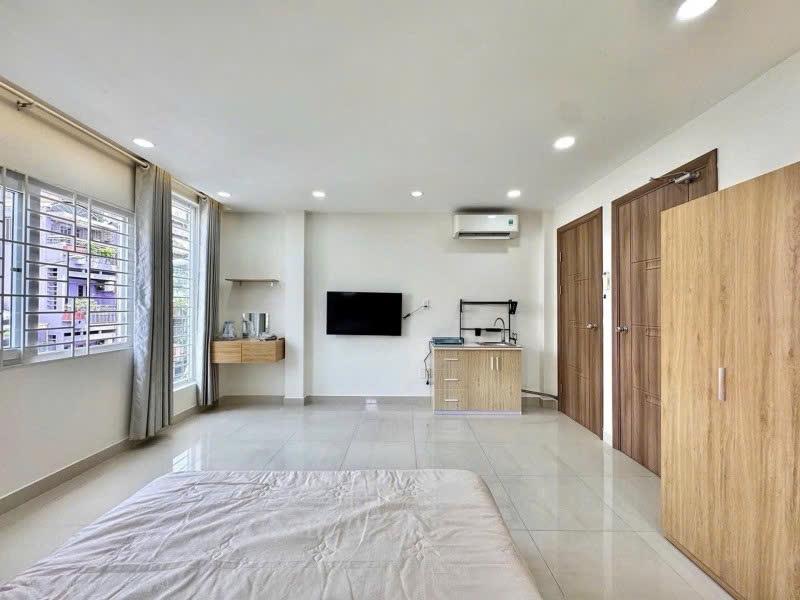Bán nhà 2 Mặt tiền Nguyễn Thiện Thuật, khu Bàn Cờ, Q3, 4,7x5,5m, 5 Tầng - 4PN,  chỉ 9,99