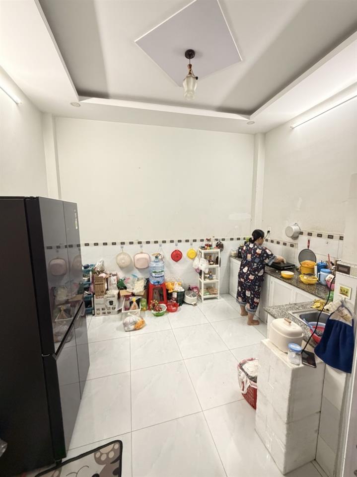 Bán nhà Hẻm 5m  Nguyễn Sỹ Sách - gần Chợ Tân Trụ, 4x16m, 2 Tầng - 1 đời chủ, 5,95 Tỷ.