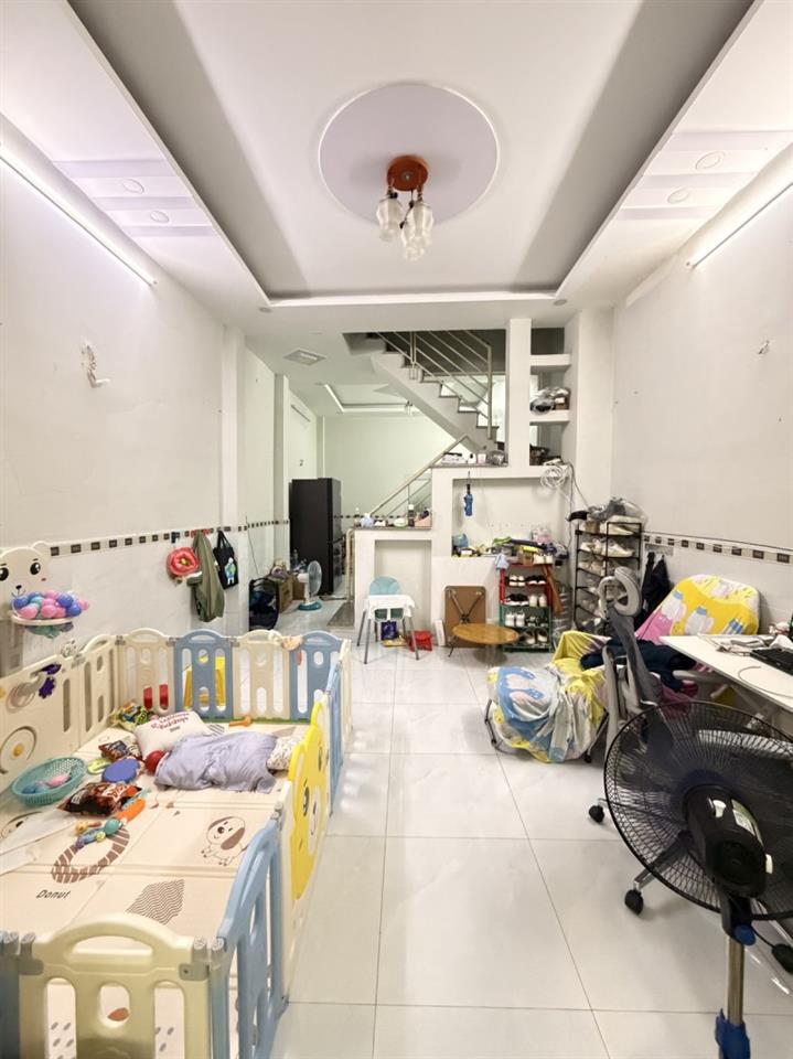 Bán nhà Hẻm 5m  Nguyễn Sỹ Sách - gần Chợ Tân Trụ, 4x16m, 2 Tầng - 1 đời chủ, 5,95 Tỷ.