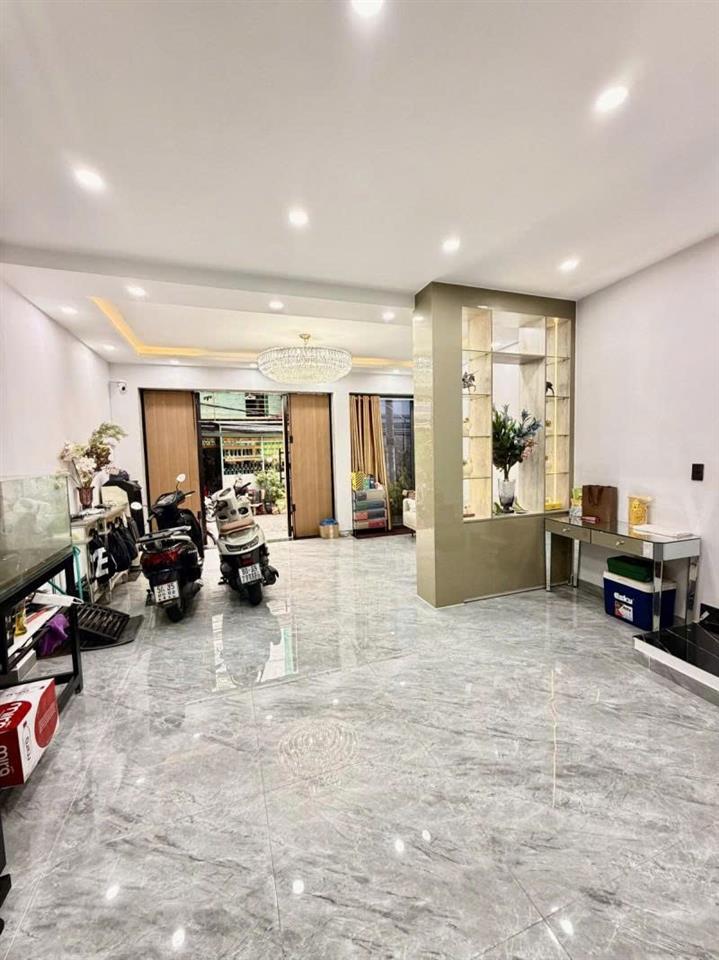 Bán nhà Hẻm 6m Hồng Bàng - gần Minh Phụng, 5,5x9m, 5 T - 4 PN, tặng full nội thất, 11 Tỷ.