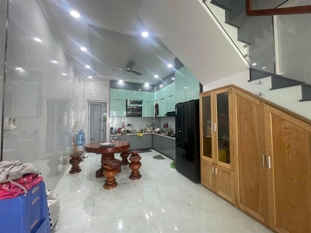 Bán nhà Hẻm 7m NGuyễn Văn Săng - giao Tân Sơn Nhì,  4,1x15m, 4 Tầng - 4PN,  7,95  Tỷ.