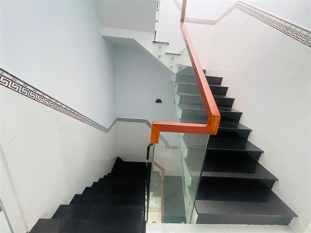 Bán nhà Hẻm 7m NGuyễn Văn Săng - giao Tân Sơn Nhì,  4,1x15m, 4 Tầng - 4PN,  7,95  Tỷ.