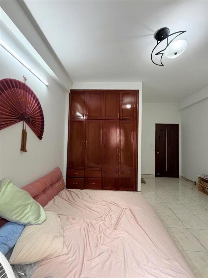 Bán nhà  Mặt tiền Hẻm 8m Cộng Hòa - gần VinCom Cộng Hòa, 4,5x18m, 4T - 5 PN, 17,9 tỷ.