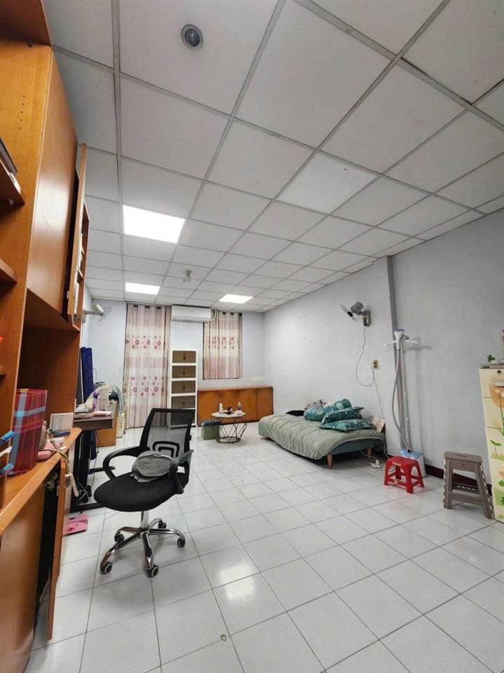 Bán nhà Mặt tiền Độc Lập - ngay Tân Sơn Nhì, DT: 4x18m, 3 Tầng - 4PN, giá 15.5 tỷ.