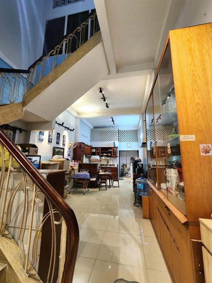 Bán nhà Mặt tiền Độc Lập - ngay Tân Sơn Nhì, DT: 4x18m, 3 Tầng - 4PN, giá 15.5 tỷ.