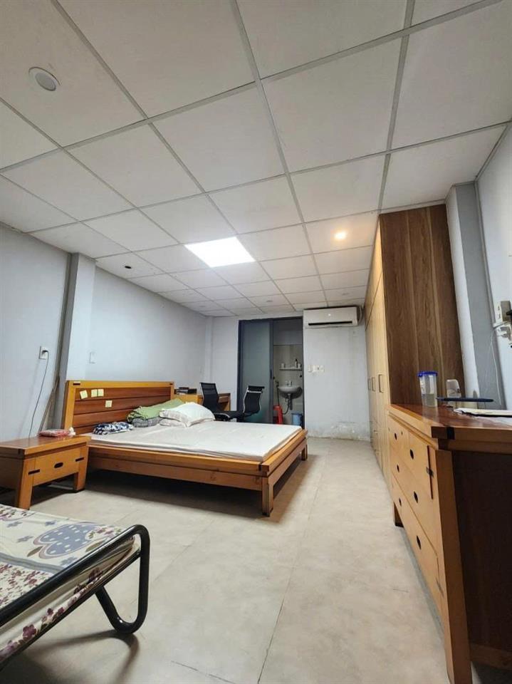 Bán nhà Mặt tiền Độc Lập - ngay Tân Sơn Nhì, DT: 4x18m, 3 Tầng - 4PN, giá 15.5 tỷ.
