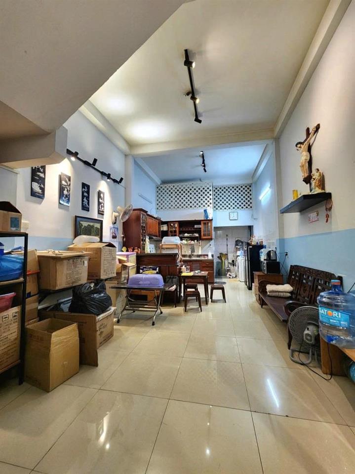 Bán nhà Mặt tiền Độc Lập - ngay Tân Sơn Nhì, DT: 4x18m, 3 Tầng - 4PN, giá 15.5 tỷ.