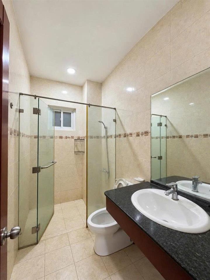 Bán nhà Mặt tiền Nguyễn Hữu Dật - thông Lê Trọng Tấn,  4x15m, 2 Tầng - 3PN, 8,9 Tỷ.