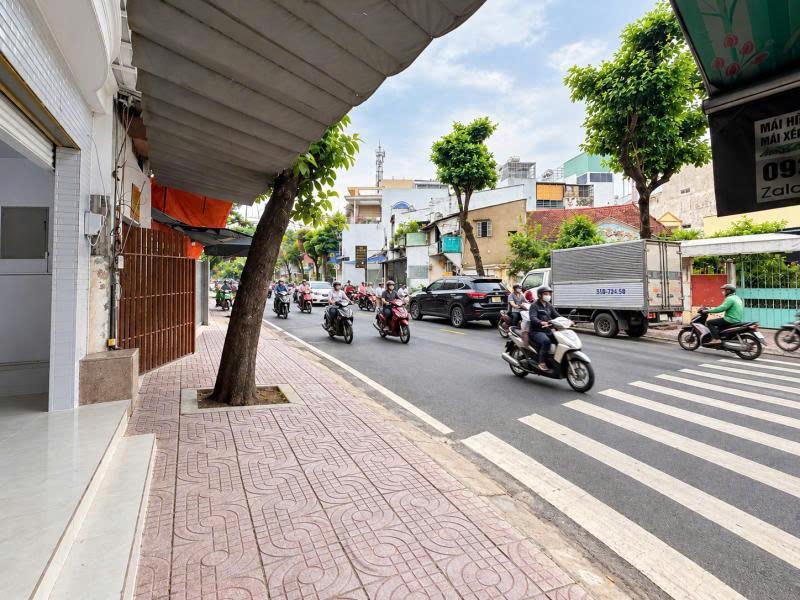 Bán nhà Mặt tiền Gò Dầu - gần Tân Quý, 500m qua Aeon Mail, 4,7x10.5m, 3 Tầng, 7,5 Tỷ.
