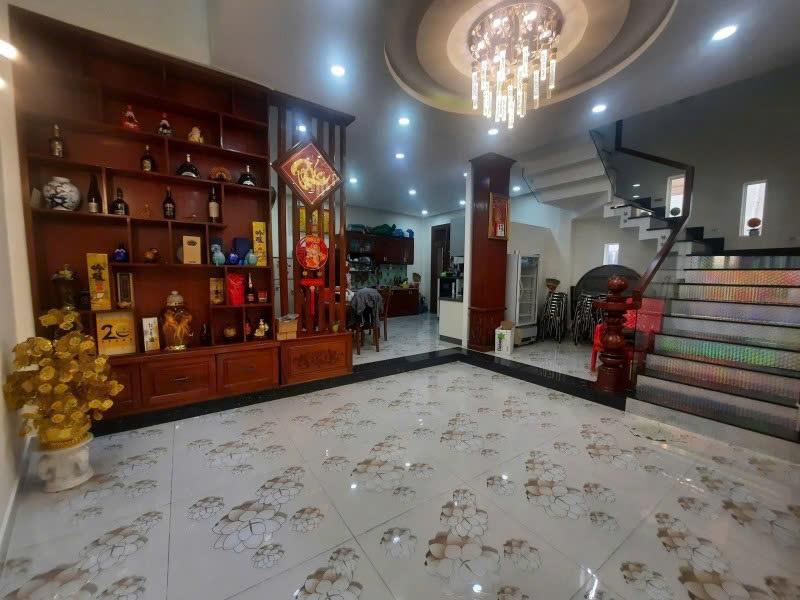 Hạ 2 Tỷ - Bán gấp nhà Biệt Thự - Tân Hòa Đông, ngay Co.op, 10x20m, 4 Tầng - 4PN, 10,9 tỷ.