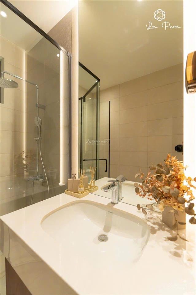 Chuyển nhượng căn 2pn1wc tòa risa đơn giá chỉ 51 triệu/m2 tầng trung view nội khu cầu hoa nắng