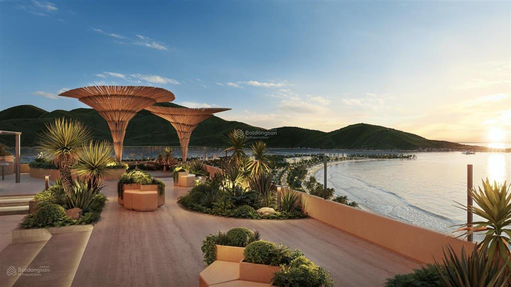 Quỹ ngoại giao hiếm | view quảng trường, biển dành riêng cho khách booking sớm