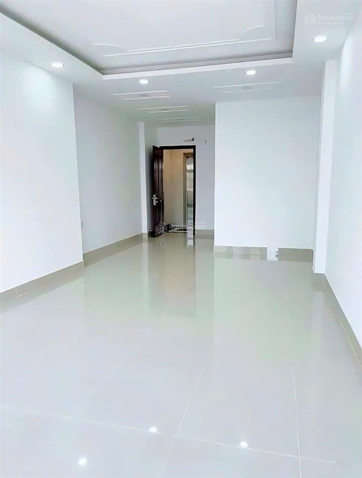 Cần cho thuê nhà mt 822a đường cách mạng tháng 8 p.5 q. tân bình gần khúc phạm văn hai