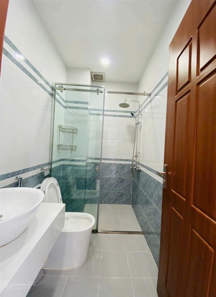 Cần cho thuê tòa nhà mt 341b nguyễn trọng tuyển p.1 q.tân bình gần khúc tân canh