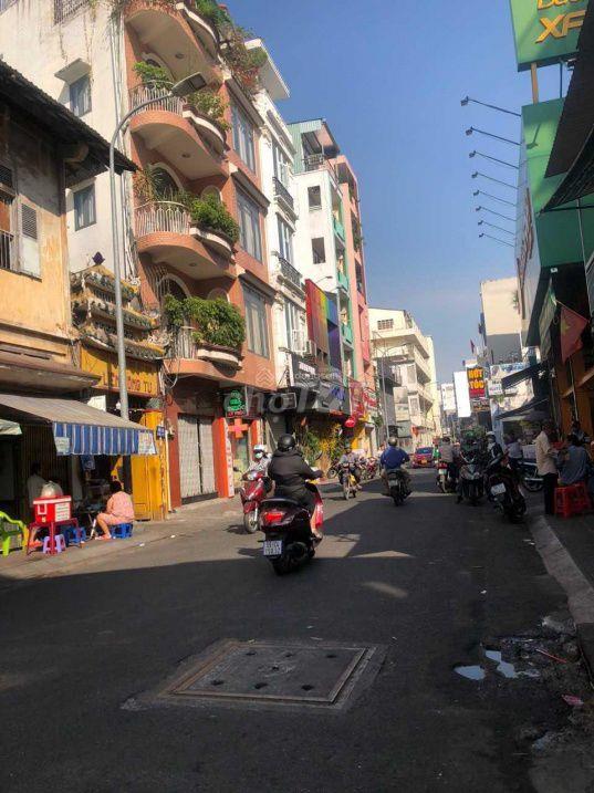 Bán nhà HXH Nguyễn Gia Trí Bình Thạnh, 6 x 18m, giá 20 tỷ.