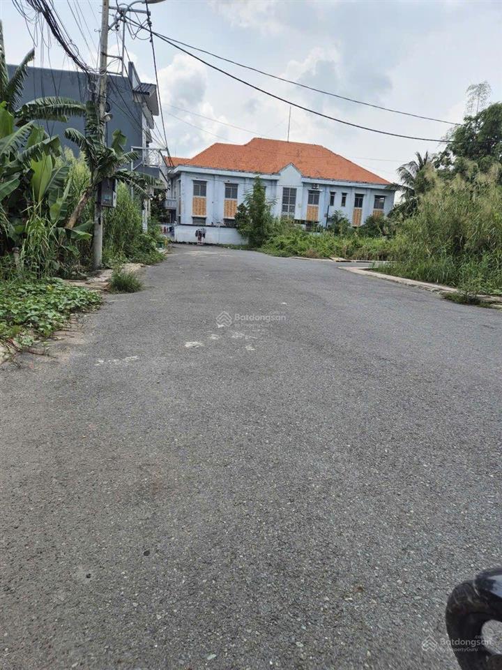 Bán lô đất 85m thổ cư xã quy đức bình chánh