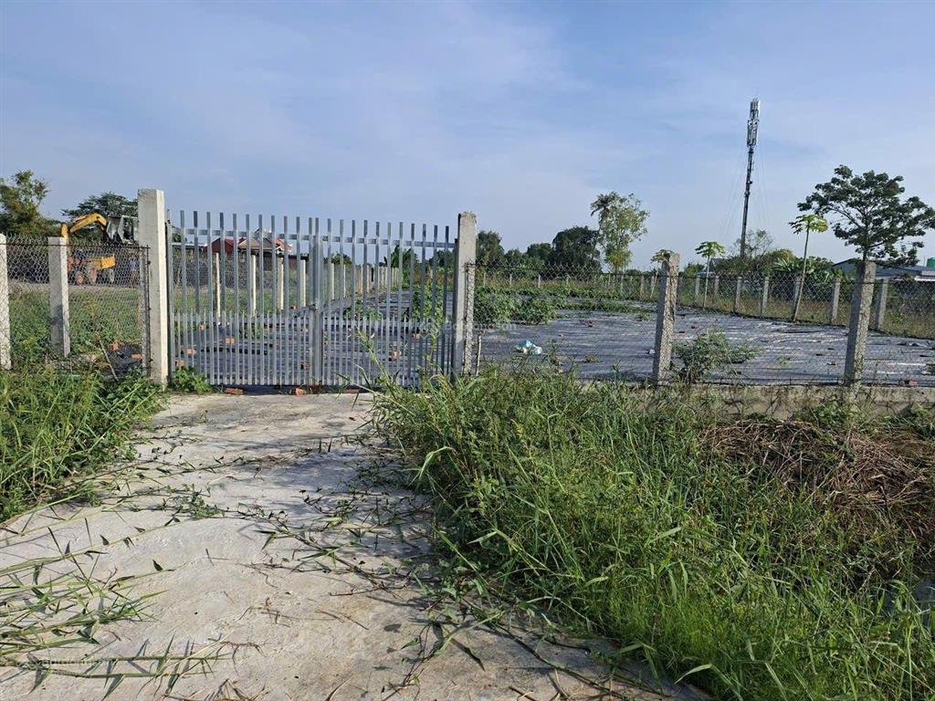 Bán lô đất ngộp 1000m mặt tiền nhựa hóc hưu qui đức