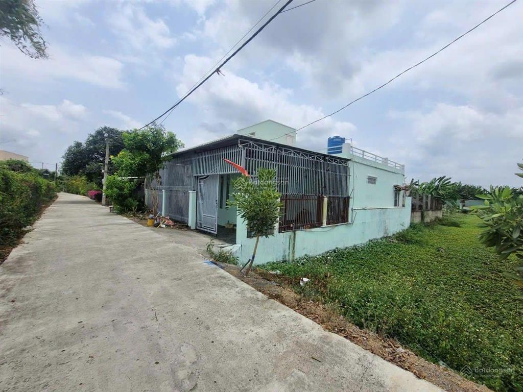 Hạ giá bán gấp căn nhà 205m thổ cư xã qui đức bình chánh