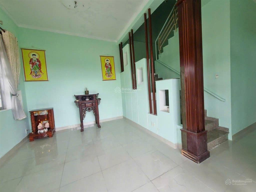 Hạ giá bán gấp căn nhà 205m thổ cư xã qui đức bình chánh