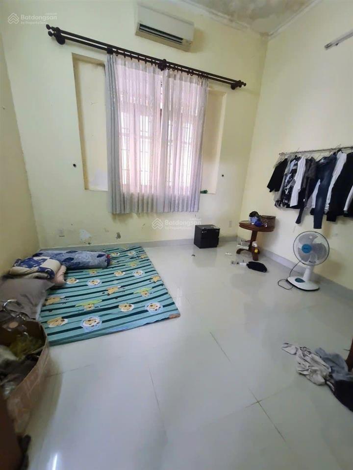Hạ giá bán gấp căn nhà 205m thổ cư xã qui đức bình chánh