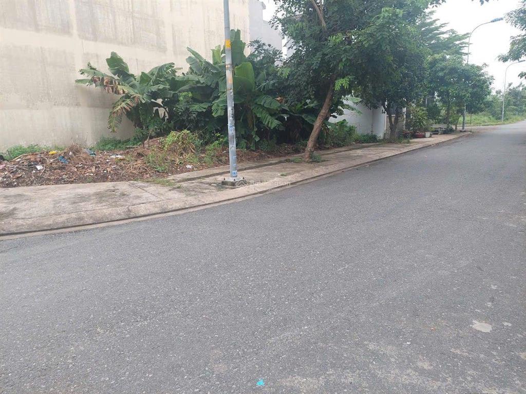 Bán lô đất góc 2 mặt tiền 123m kdc an phú tây