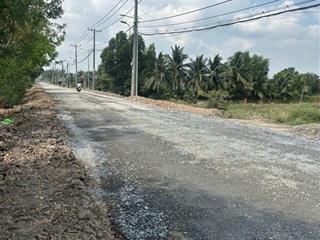 Bán lô đất ngộp mặt tiền bà tỵ