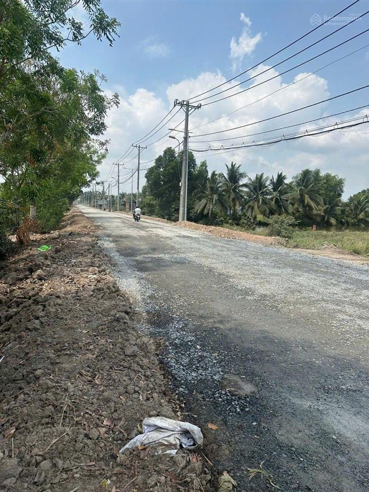 Bán lô đất ngộp mặt tiền bà tỵ