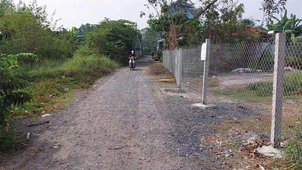 Bán miếng đất ngộp xã tân quý tây bình chánh