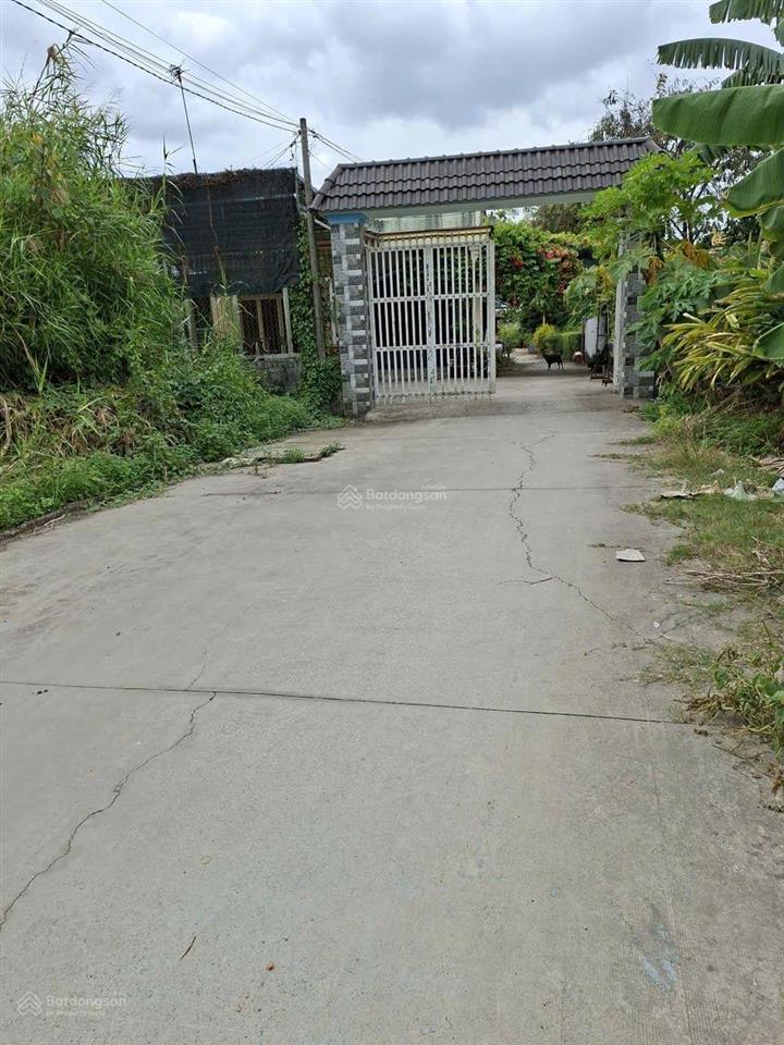 Ngộp hạ bán gấp nền đất thổ cư 86m2 xã qui đức, bình chánh