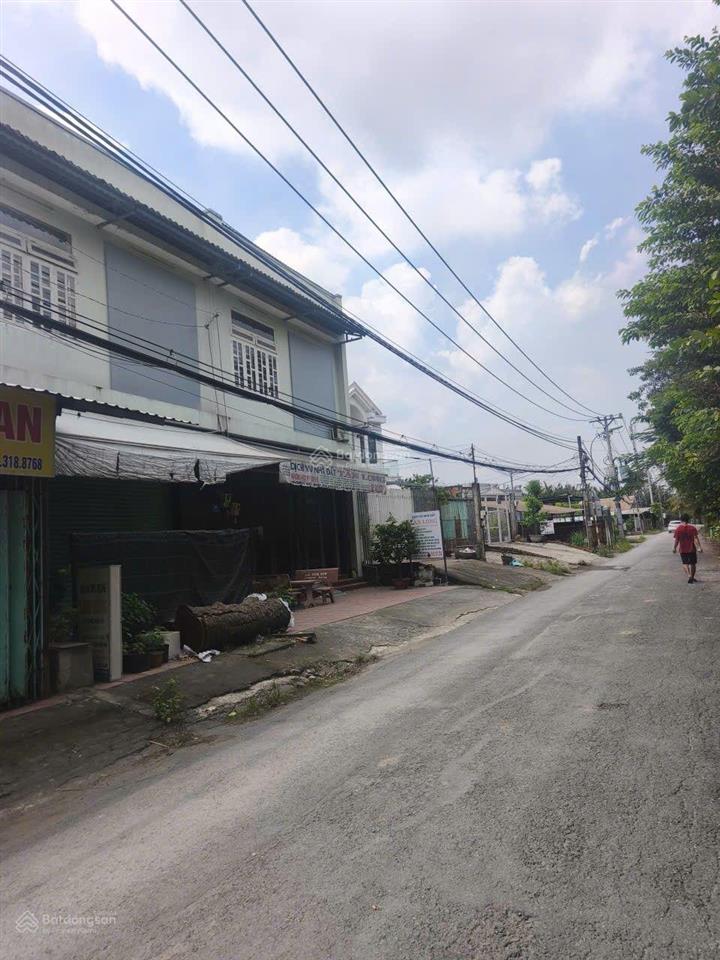 Bán lô đất 136m thổ cư mặt tiền tân long