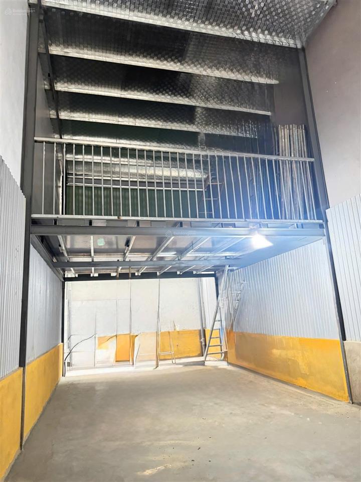 Chính chủ cho thuê kho 120m². giá tham khảo tốt trong khu vực 18tr bl  đtt