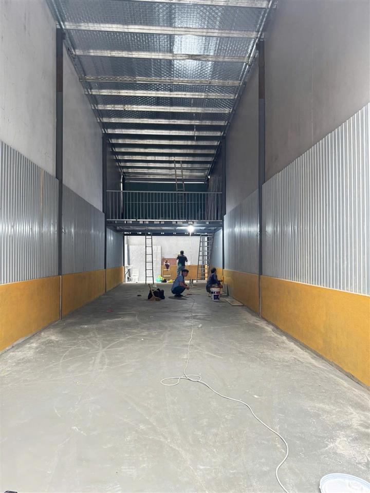 Chính chủ cho thuê kho 120m². giá tham khảo tốt trong khu vực 18tr bl  đtt