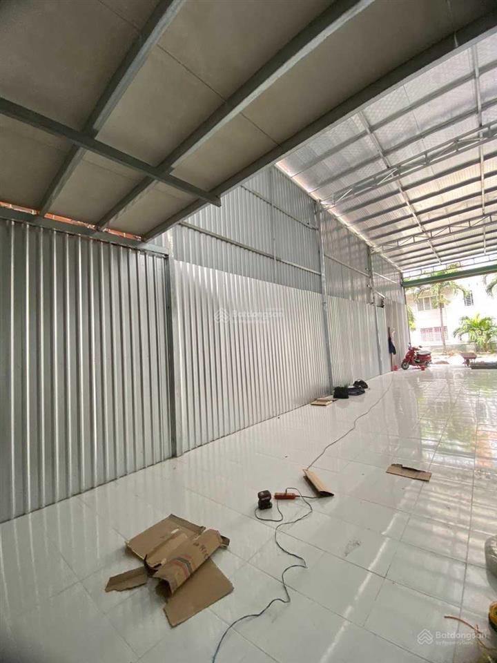 Kho cho thuê cc 6x21m giá 18,5 tr/tháng