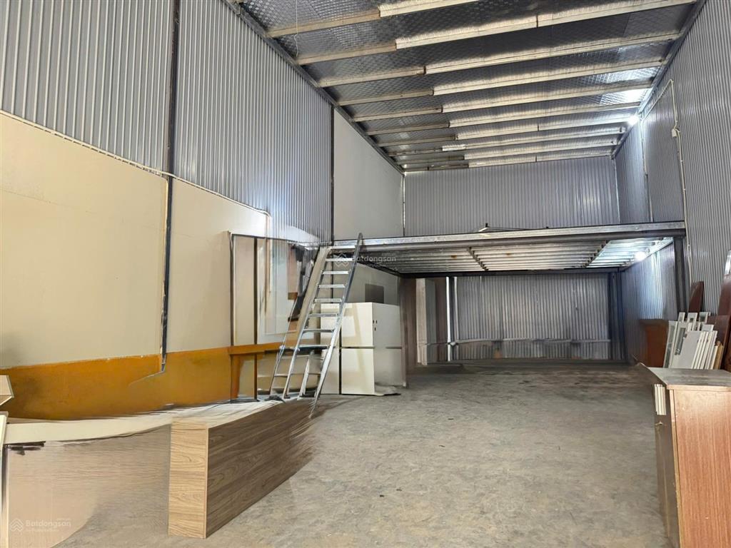 Chính chủ cho thuê kho 120m²  giá chỉ 18,5tr/th