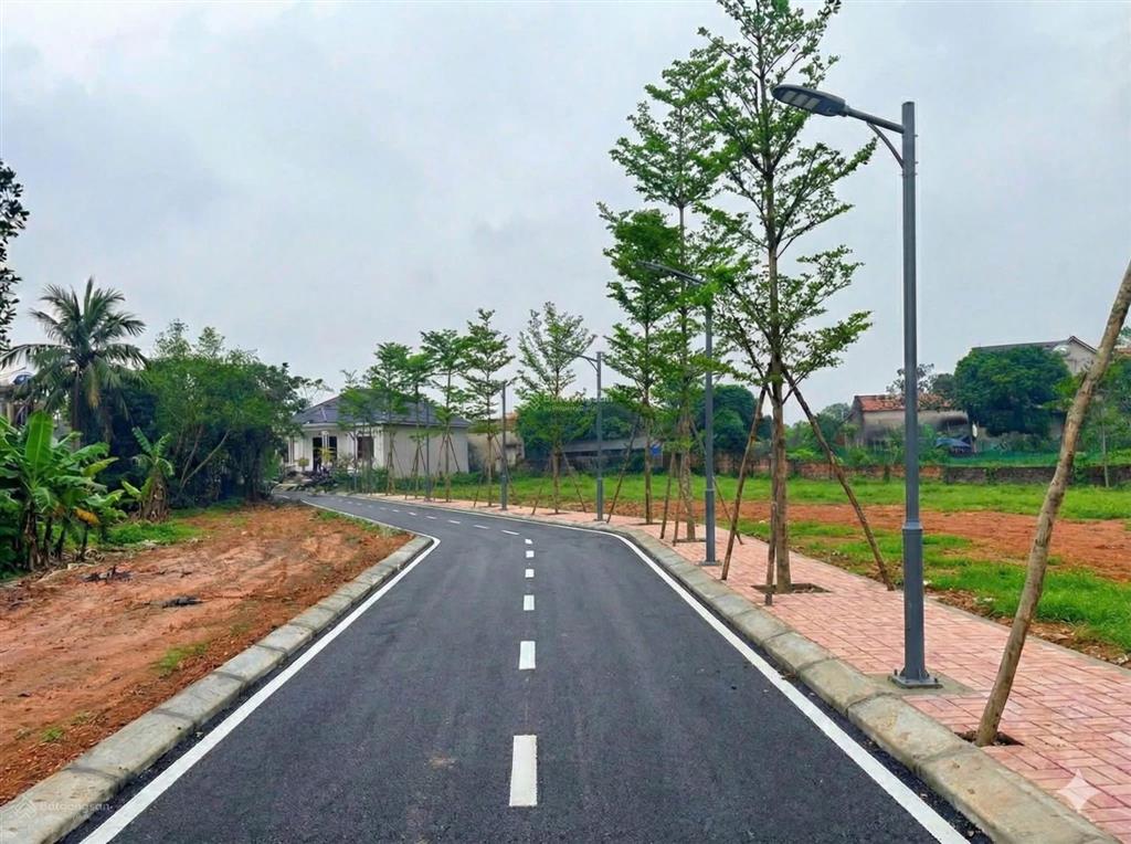 Đất phân lô chợ tình p. xuân hoà cạnh công viên đối diện trường học và nhà văn hoá giá đầu tư tốt