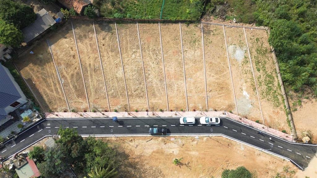 Đất phân lô chợ tình p. xuân hoà cạnh công viên đối diện trường học và nhà văn hoá giá đầu tư tốt