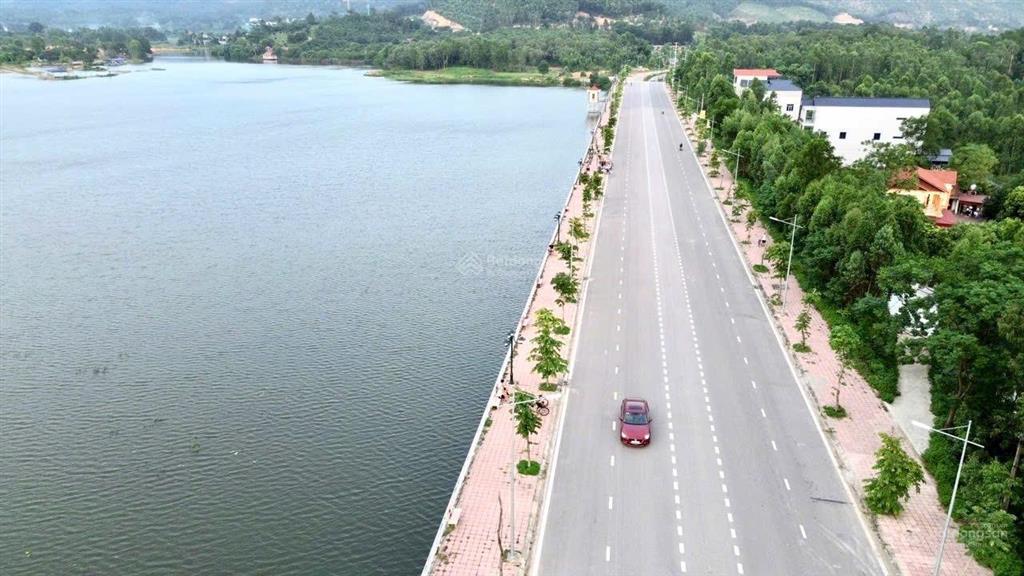 Lô đất 91m cách hồ thanh cao 80m ngay cạnh ubnd p.xuân hoà trường học và tt y tế 80m đất ở đô thị.