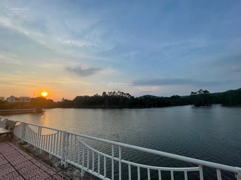 Lô đất 91m cách hồ thanh cao 80m ngay cạnh ubnd p.xuân hoà trường học và tt y tế 80m đất ở đô thị.