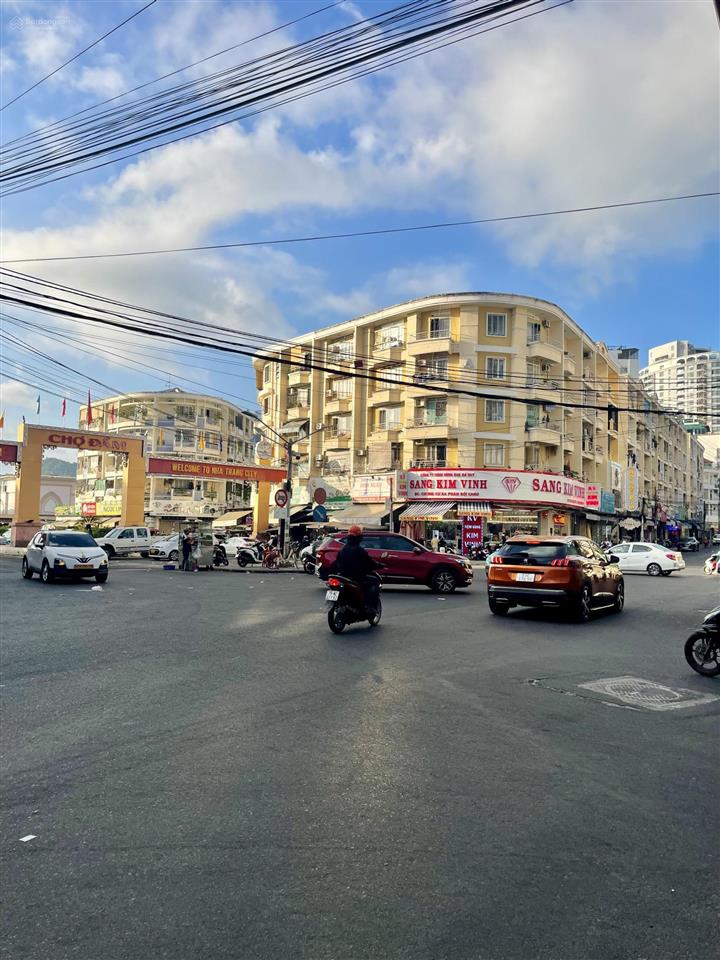 Vị trí đắc địa sổ đỏ 109m2căn góc chợ đầm nha trang.giá 3.8 tỷ