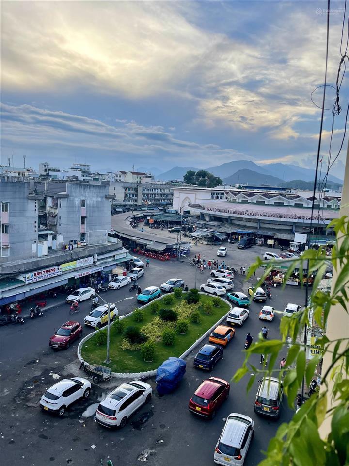Chung cư phan bội châu ngay chợ đầm nha trang sát biển diện tích110m giá 3.6tỷ sổ đỏ sở hữu lâu dài