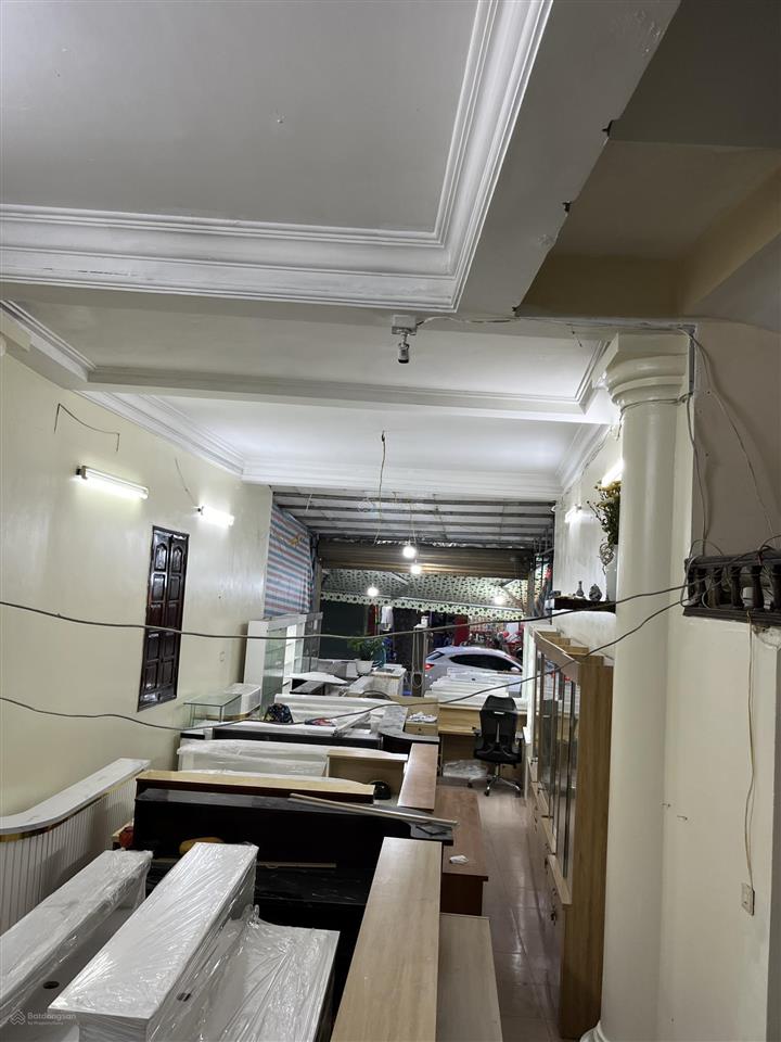 Bán nhà mặt phố la thành diện tích 110 mét, đã quy hoạch xong vị trí đẹp phố